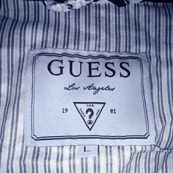 GUESS Blue Floral Print Button Down Shirt - Picture 5 of 5